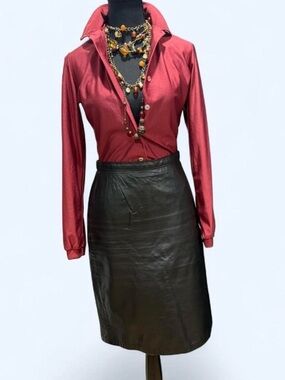 unbranded leather black skirt sz small